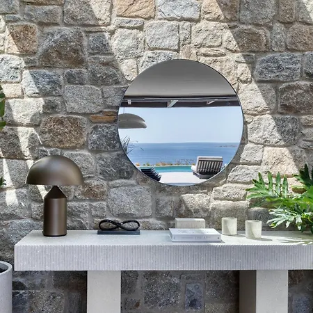 Apollo Yard Vila *